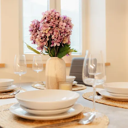 Lägenhet Grosslingova Old Town Retreat *