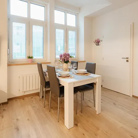 Grosslingova Old Town Retreat * Bratislava