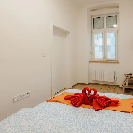 Apartment Grosslingova Old Town Retreat Bratislava